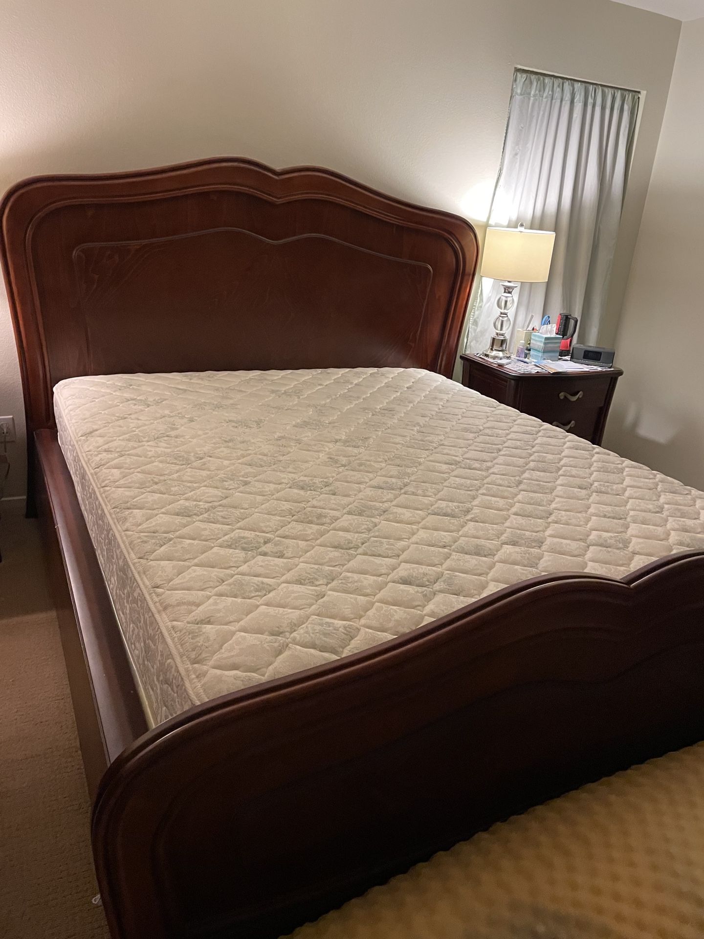 Cal King Bed Set