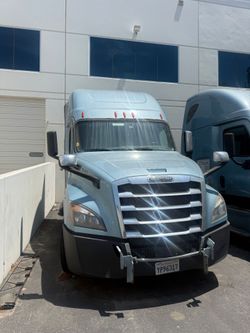 2019 Freightliner Cascadia