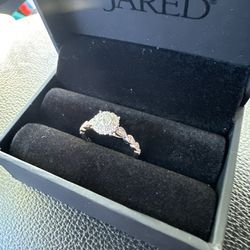 Diamond engagement Ring