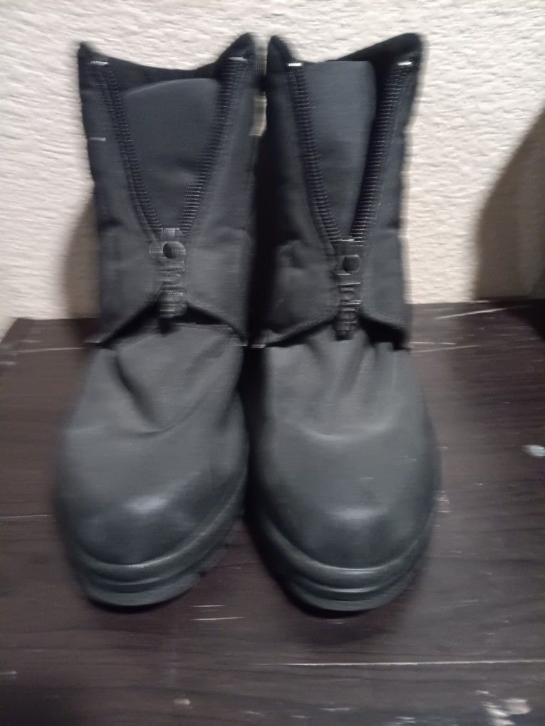 Women's Totes Rains Boot 6