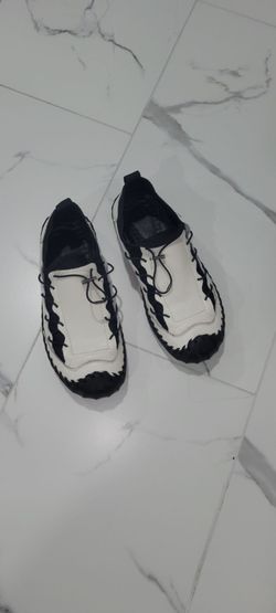 Flexible men's shoes size 6.5