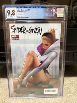Spider Gwen Annual #1 CGC 9.8 KEY cover comic book