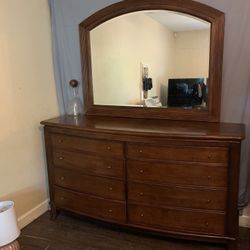 Beautiful Wood Dresser & Mirror