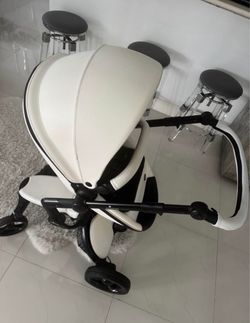 Mima Xari convertible Stroller + bassinet + Nuna carsit (0-12 months)