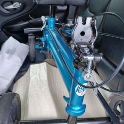 Brand New Knee  Rover 