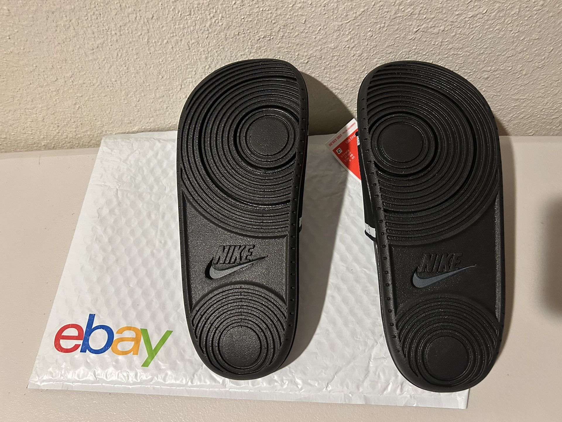 Nike Offcourt NFL Las Vegas Raiders Slides DD0542-001 Size 14 New With Tags  for Sale in San Diego, CA - OfferUp