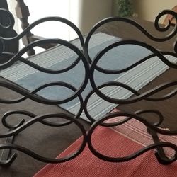 Wine bottle holders