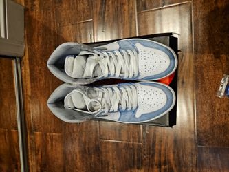 Jordan  1 Retro High Hyper Royal Smoke Grey Size 9.5