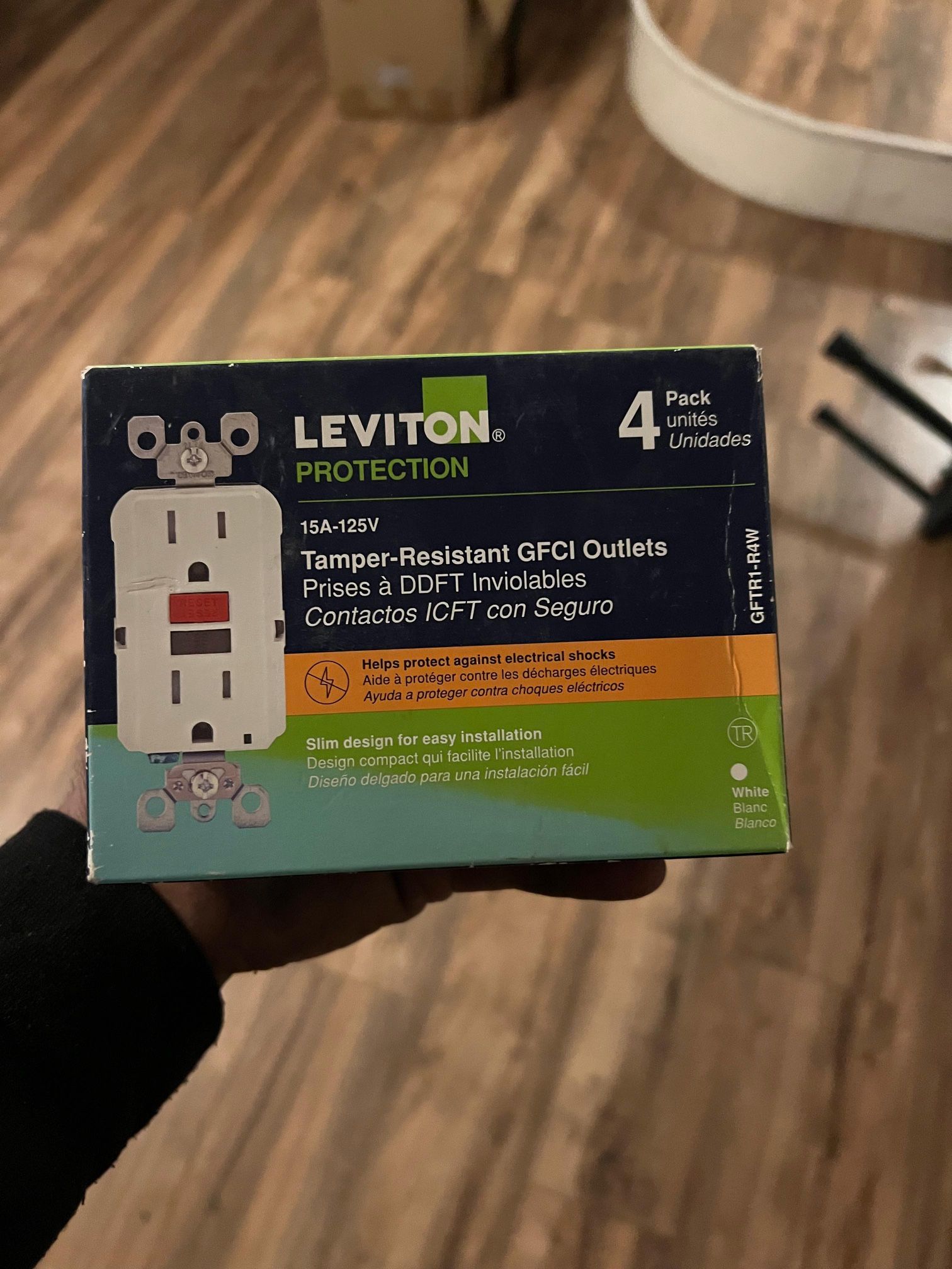 Leviton GFTR1-R4W 15A 125V Tamper-Resist