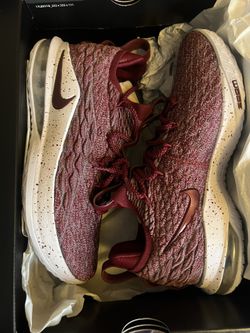 LeBron Bastkeball Shoes Size 8