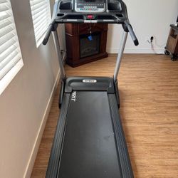 Easy Treadmill Cardio Fat Burn Folds Up Heart Rate Monitor Multiple Speeds and Inclines