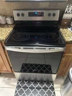 Vendo Refrigerador, Microondas Y Cocina Whirlpool Casi Nuevos