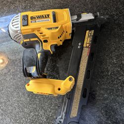 DEWALT 20V MAX XR Lithium-Ion Electric Cordless Brushless 2-Speed 21° Plastic Collated Framing Naile