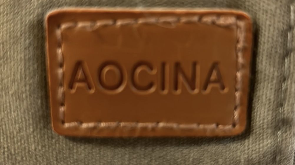 AOCINA: Crossbody Bag, Multiple Pockets, Lined