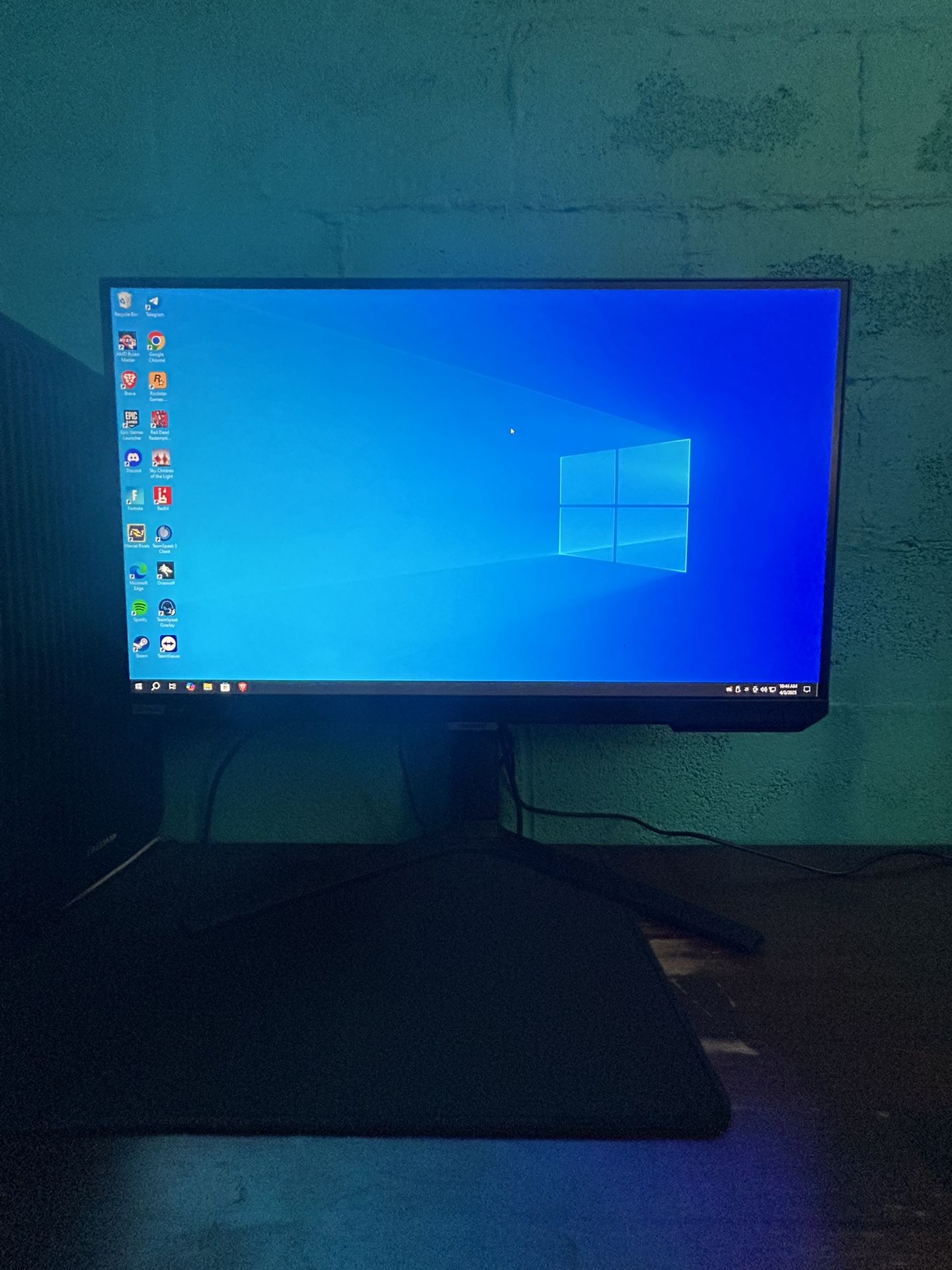 240hz Monitor (Samsung Odyssey)