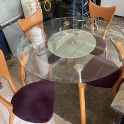 Dinette Set With 4 Chairs