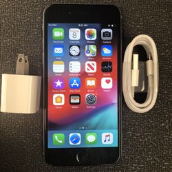 Factory unlocked apple iphone 6s 32gb Sold with store warranty 