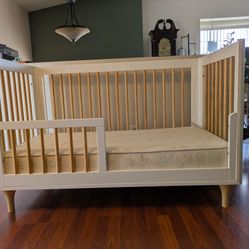 3  In 1 Convertible Molly Crib/Bed