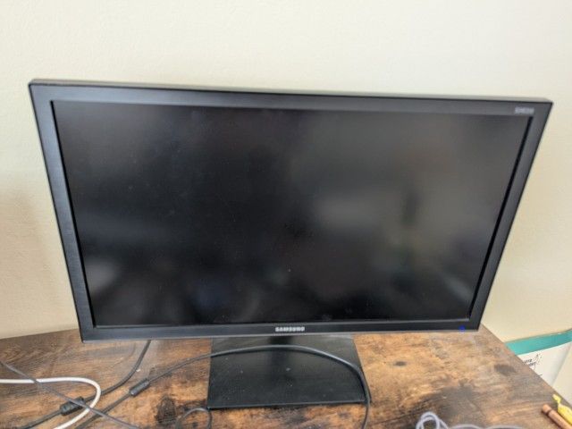 24 Inch Samsung Monitor
