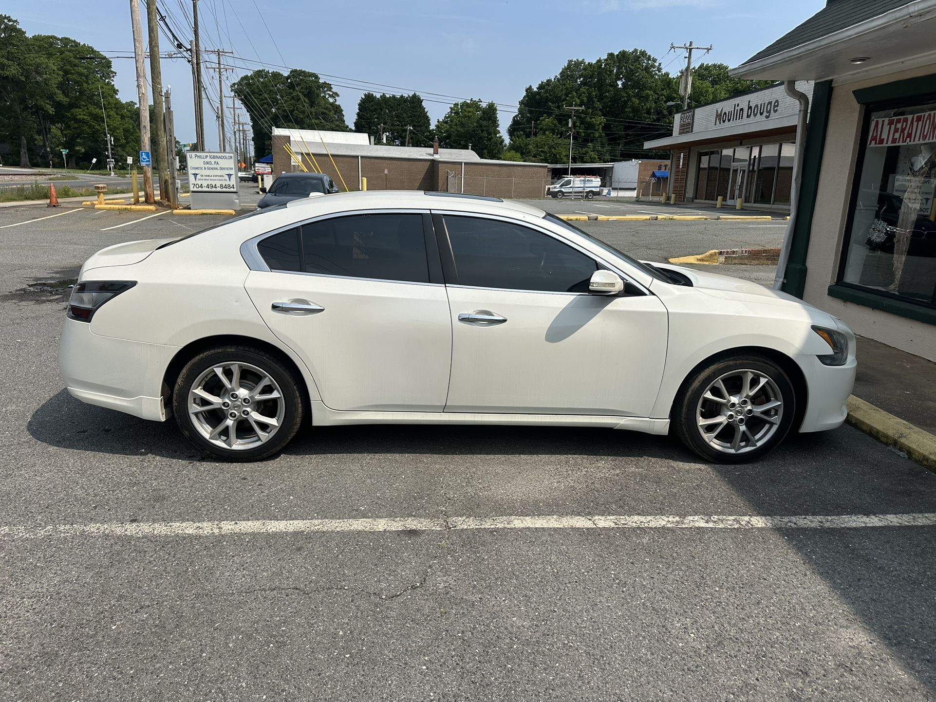 Nissan Maxima