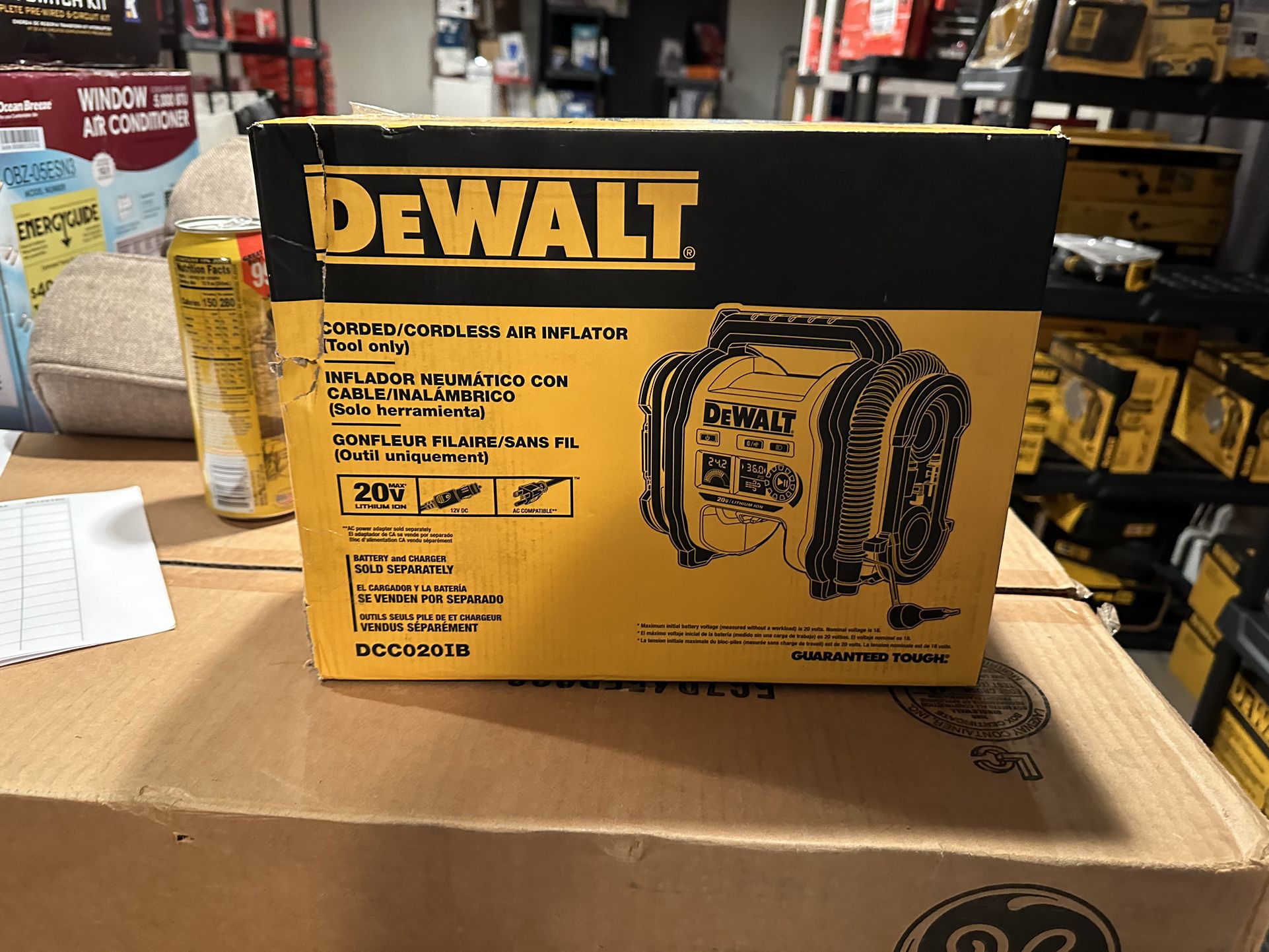 DEWALT 20V MAX Cordless Electric Portable Inflator (Tool Only)