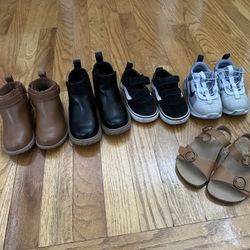 Bundle of toddler girl shoes (size 6)