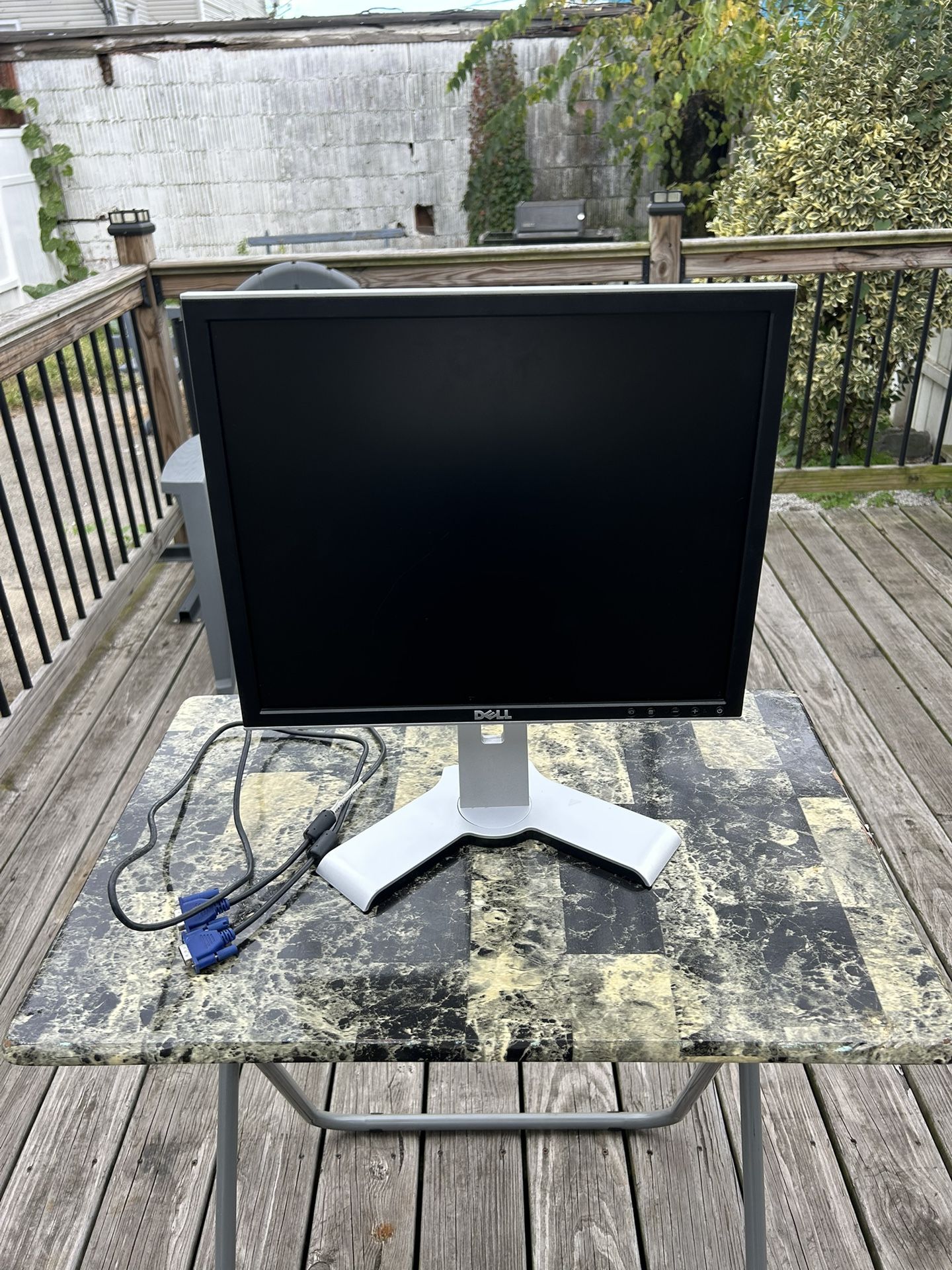 Dell 19" Monitor with VGA Cable  