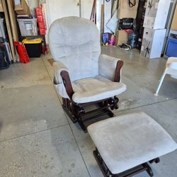 Rocking Slider Chair With Ottoman 