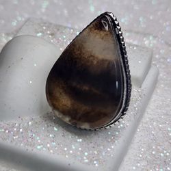 Gorgeous sirup Agate ring size 8.