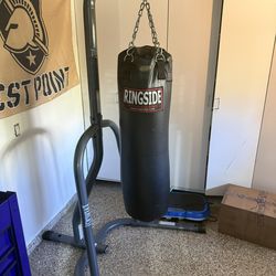 Everlast Boxing Stand w/ Bag