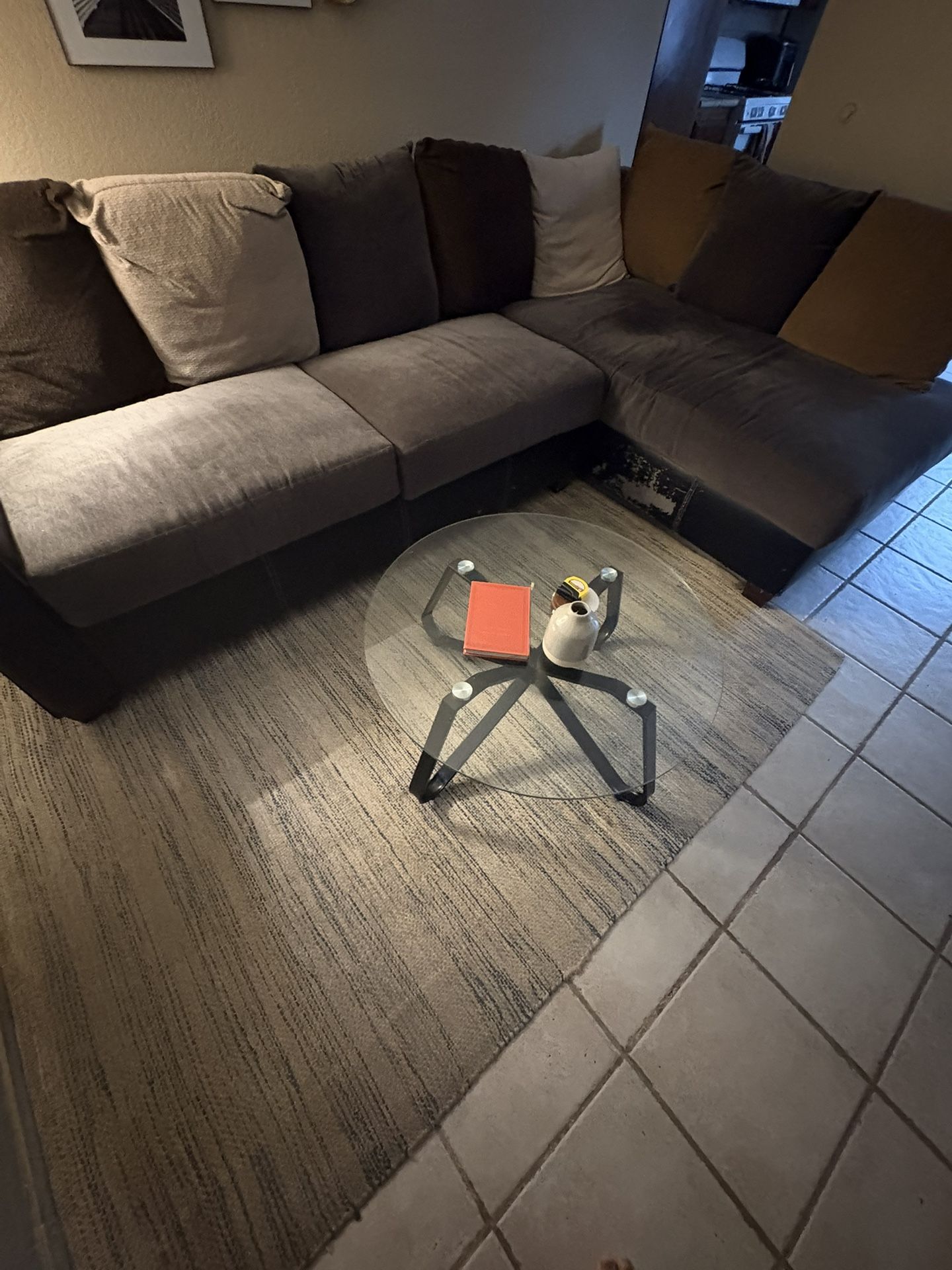 Free Sectional Sofa with Chaise Lounge
