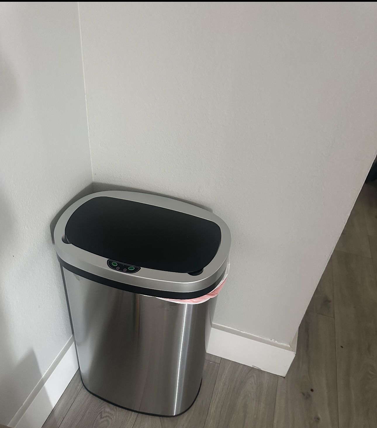Garbage Can | Automatic With Stainless Steel