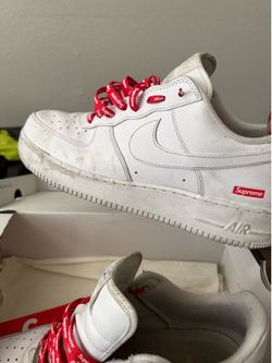 Supreme air force 1’s Nikes