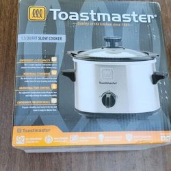 Brand new Toastmaster 1.5 Quart Slow Cooker—still sealed in box! 