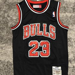 Bulls Jordan S M L XL 