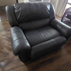 Free Furniture and Dog Crate