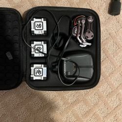 Anki Cozmo Robot Toy Bundle (Dark)