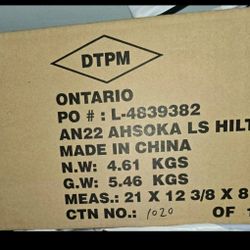 Disneyland Star Wars Asohka Hilts Limited Edition 6000 Seal In Factory Warehouse Box