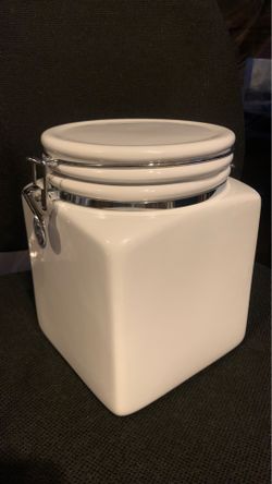 Ceramic air tight food container