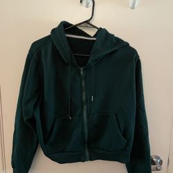 GREEN CROPPED HOODIE — SHEIN — LARGE