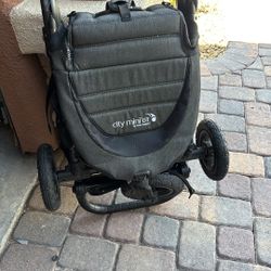 Stroller 
