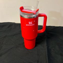 Used 40 Ounce Valentines Stanley In Red