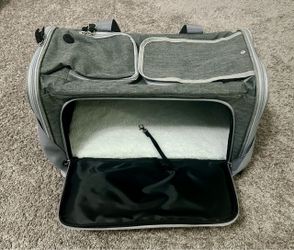Pet Shoulder Carrier