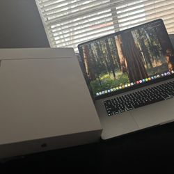 MacBook Air 15” 2025