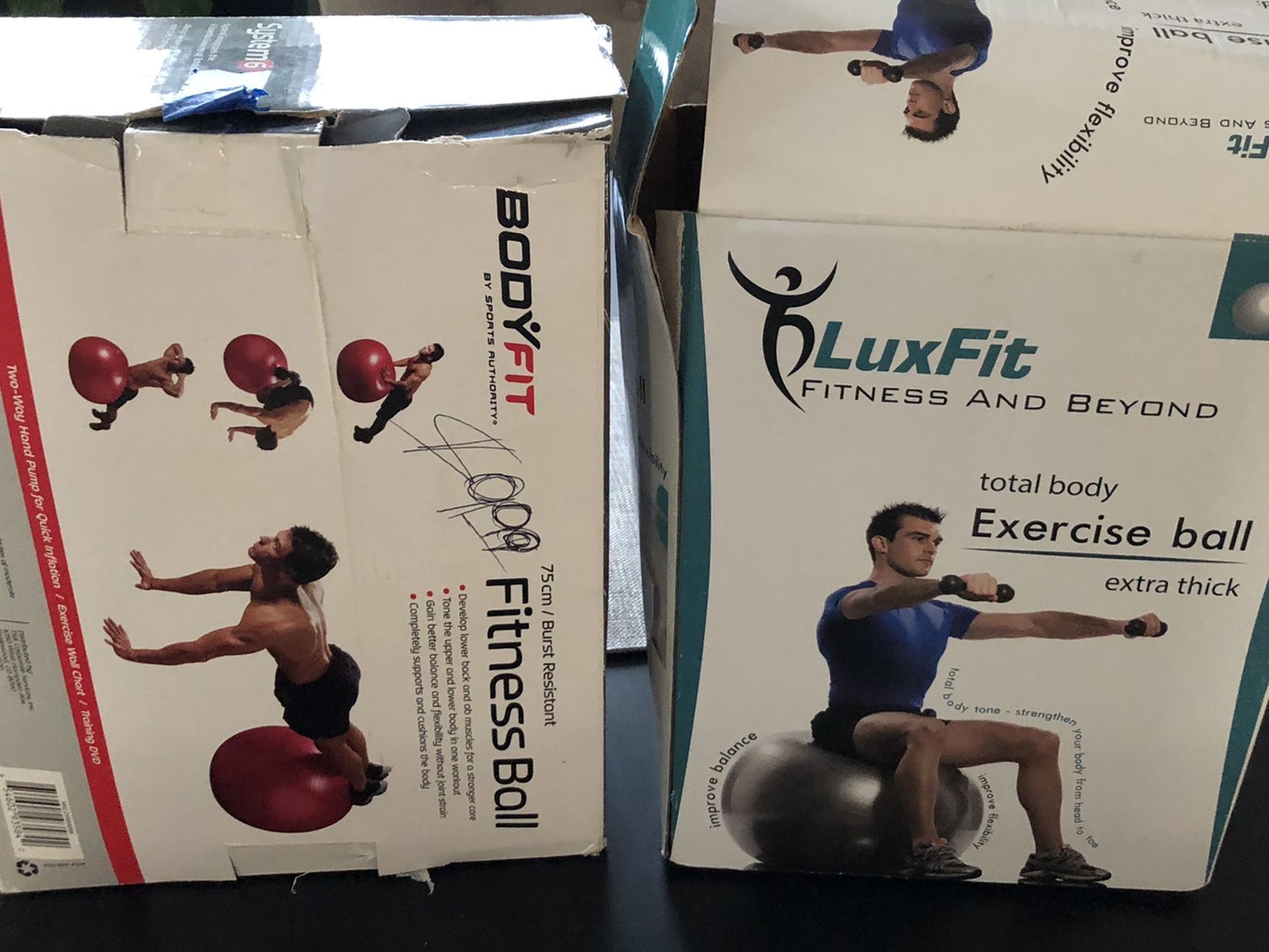 2 Excercise Balls