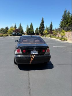 2002 Lexus IS