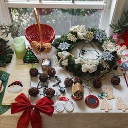 LOTS OF Holiday Decorations, Light Up Wreath & Much More!