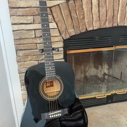 Rogue 6 String Acoustic Guitar Excellent Condition 