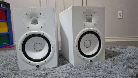 Yamaha HS80 Speakers