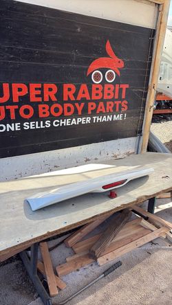 2014 Grand Cherokee Tailgate Wing Spoiler OEM 2022